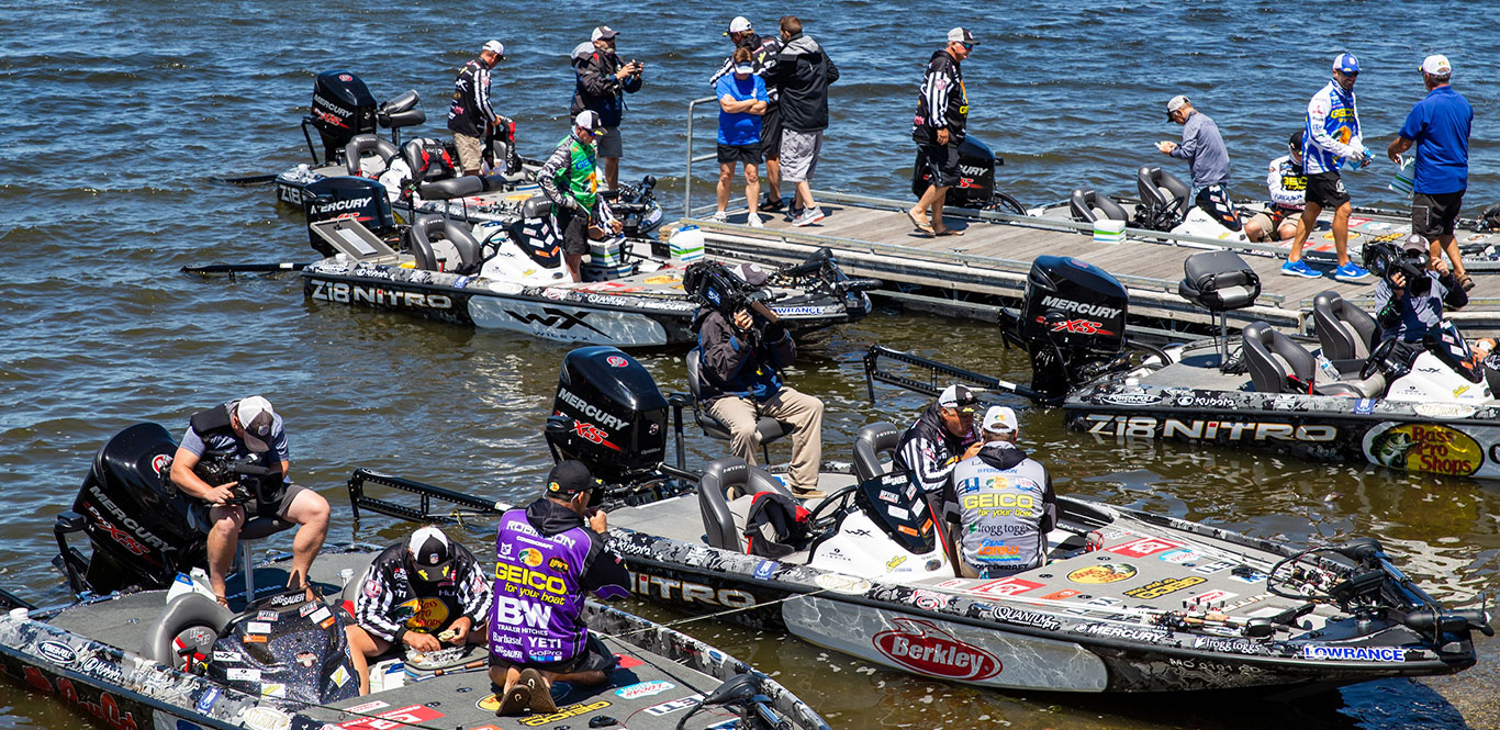 MLF Bass Pro Tour Anglers Vote No Entry Fees for 2019 - Major League Fishing
