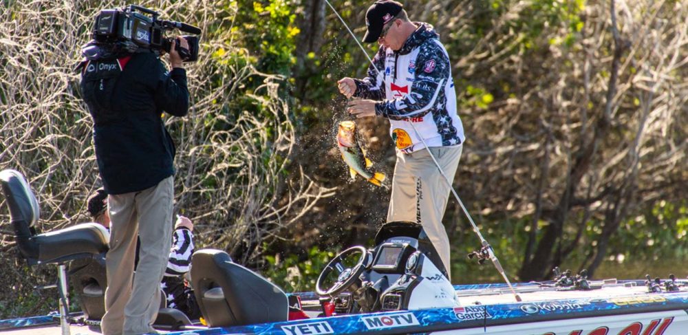Image for MLF Pros Klein and Montgomery Take Competition to the Range