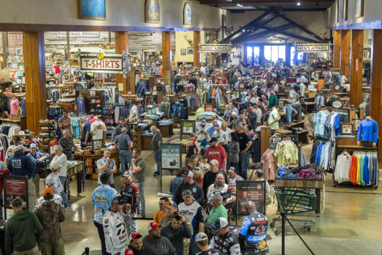 Image for GALLERY: MLF Pros Hang With Hundreds of Fans at Bass Pro Shops