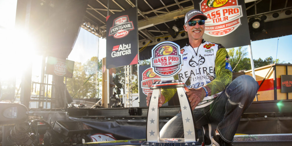 Image for Morgan Stays at Home in Familiar Waters to Claim Trophy on Lake Chickamauga