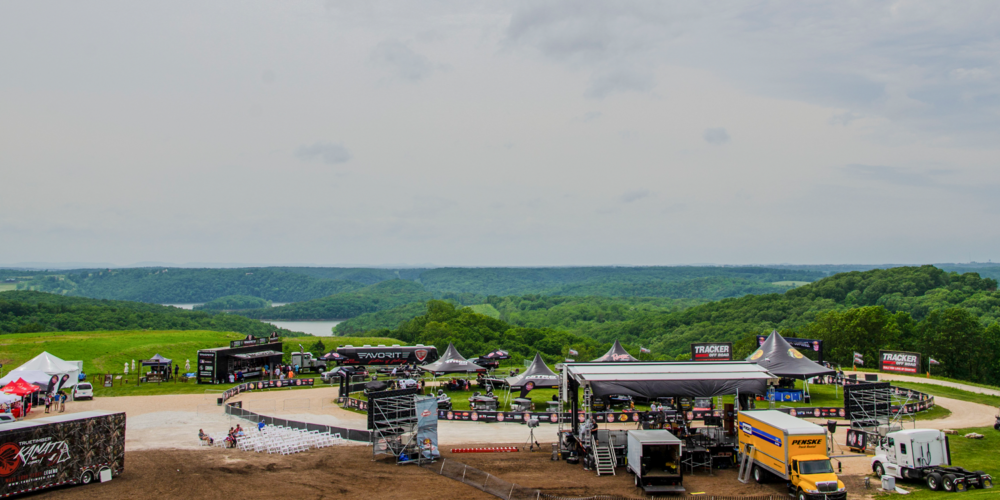 Image for BREAKING FROM BRANSON: Weather Changes the Schedule at Stage Six
