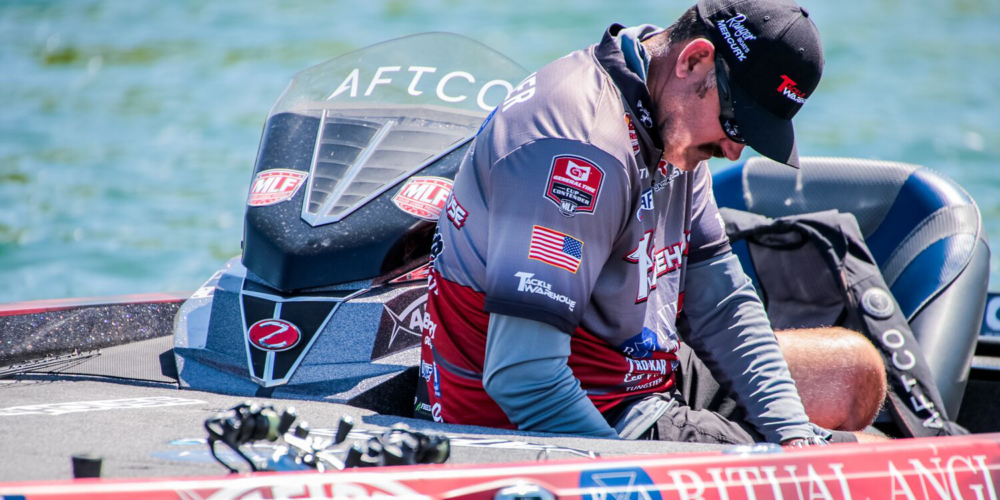 Image for Lintner, Rojas Tame Table Rock in Shotgun Round 1