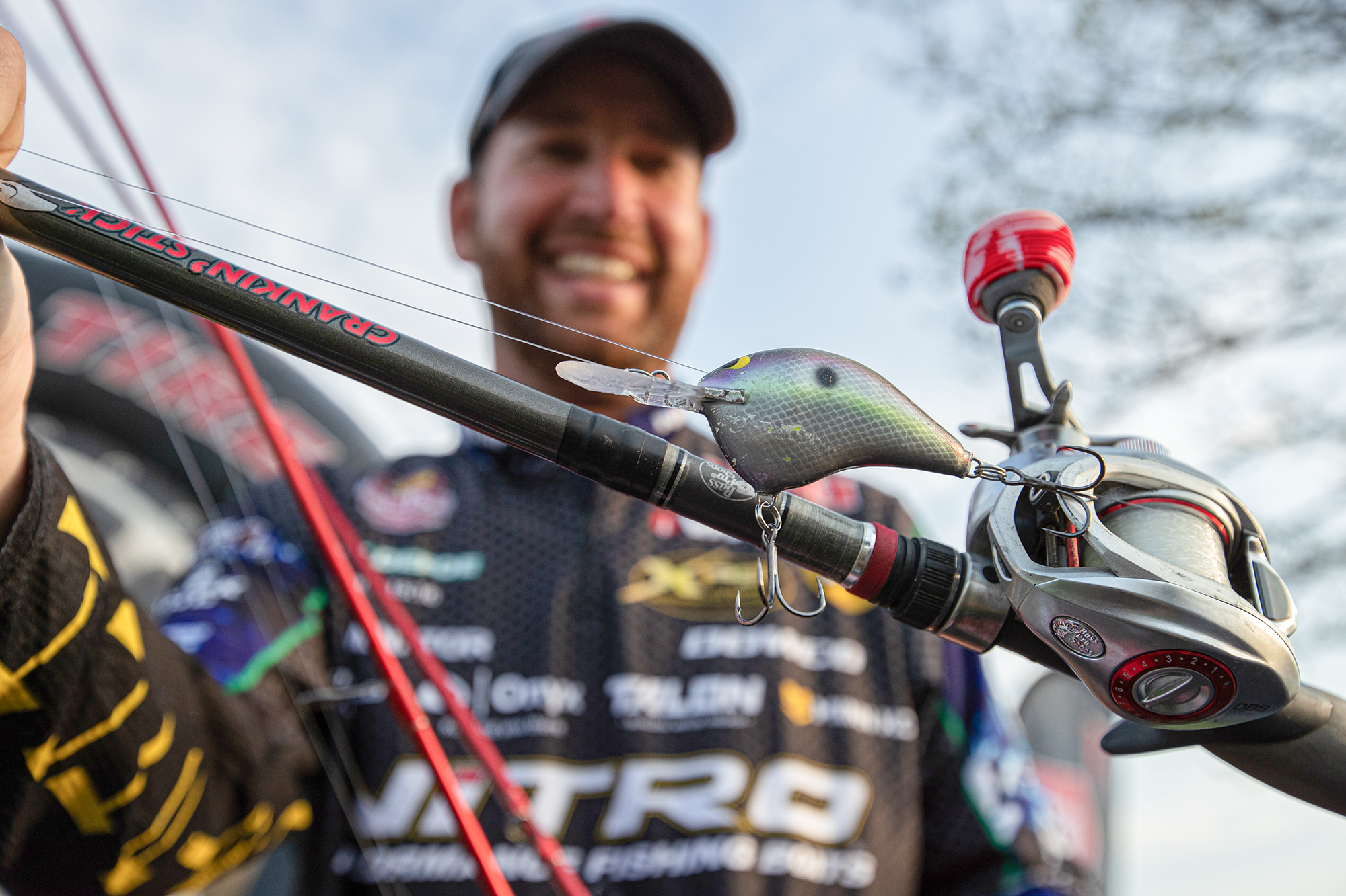 Tungsten Thunder Cricket Overview with Andy Montgomery [NEXT LEVEL]  In  heavily pressure fishing situations, smaller compact baits have helped many  anglers to generate bite. Andy Montgomery gives us an overview of
