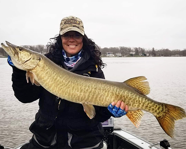 Muskies prowl in predictable locations