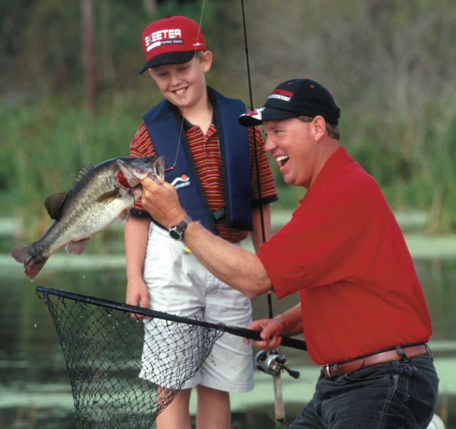 Alton Jones Sr. & Jr. Spend a Rare Free Day Together on Lake Whitney -  Major League Fishing