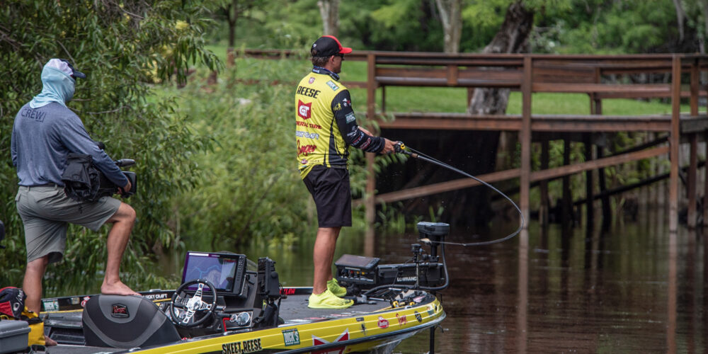 Why Reese rocks the black and yellow - Bassmaster