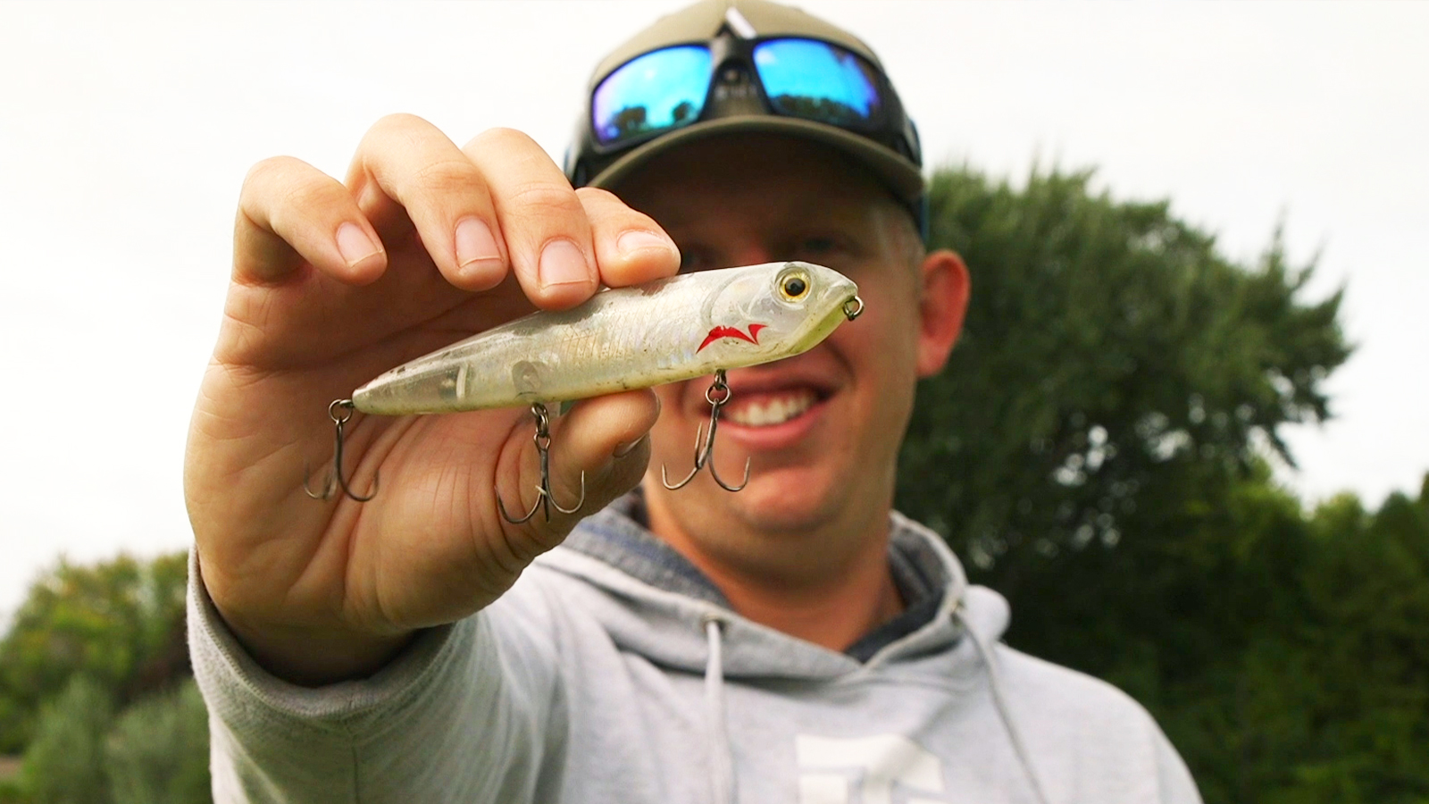 Fall Jerkbait Fishing! Everything You Need To Know! — Tactical