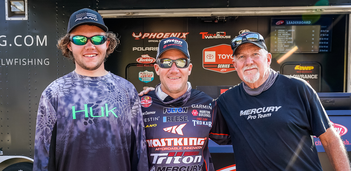Three Generations of Chapmans Take on Toyota Series Plains Division - Major  League Fishing