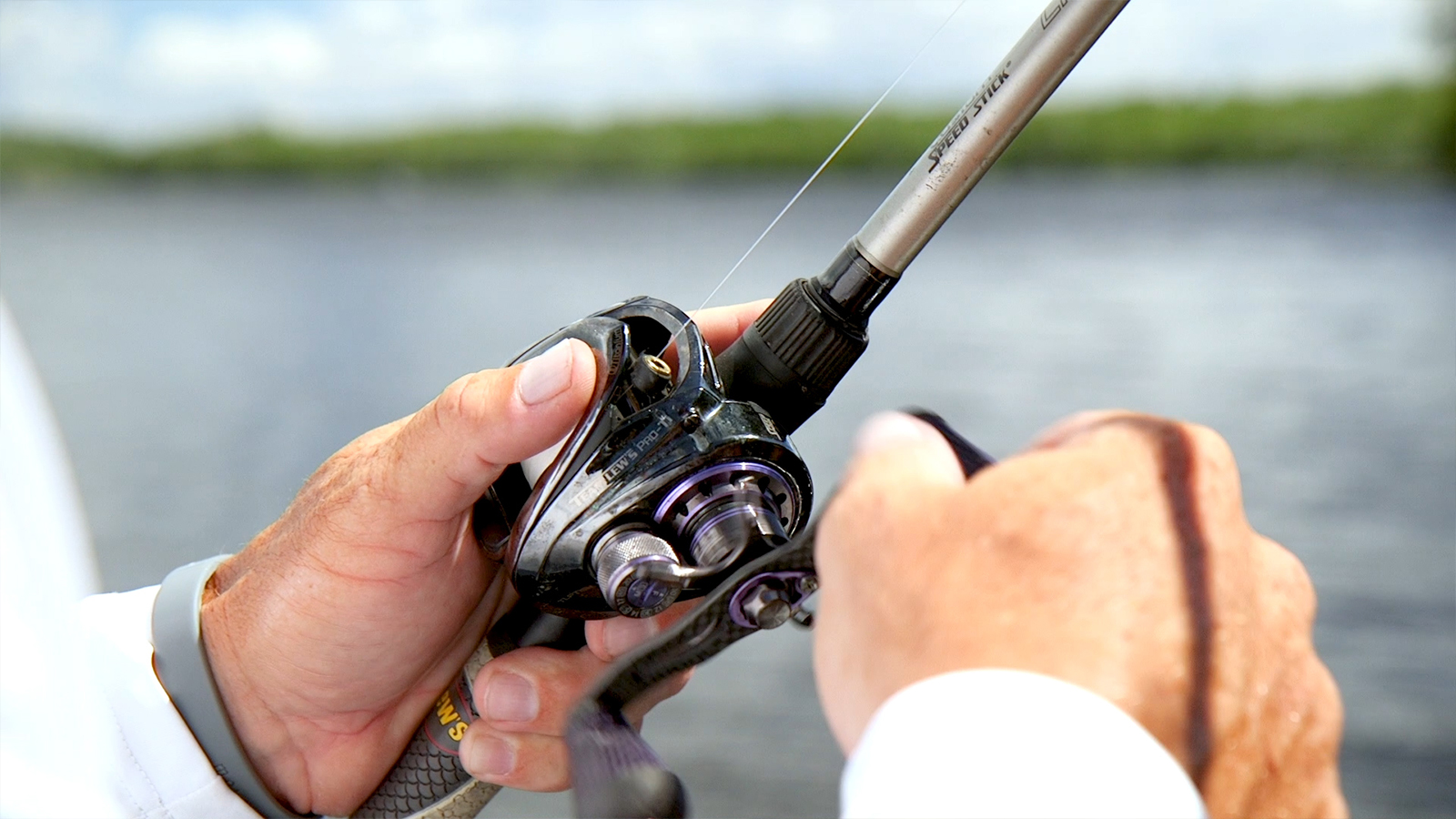 Jeff Sprague on Using a 'Universal' Rod for Multiple Year-Around  Applications - Major League Fishing