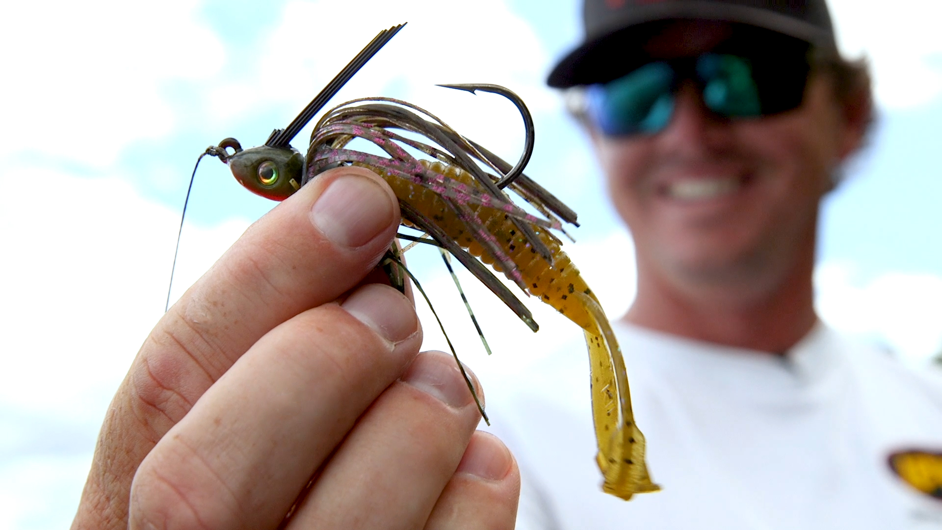 This is a DEADLY Spring Swim JIG Trick 
