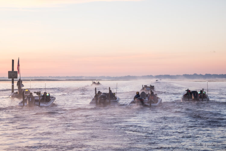 Image for GALLERY: Toyota Series Southern Division, Lake Toho, Day 1 Takeoff
