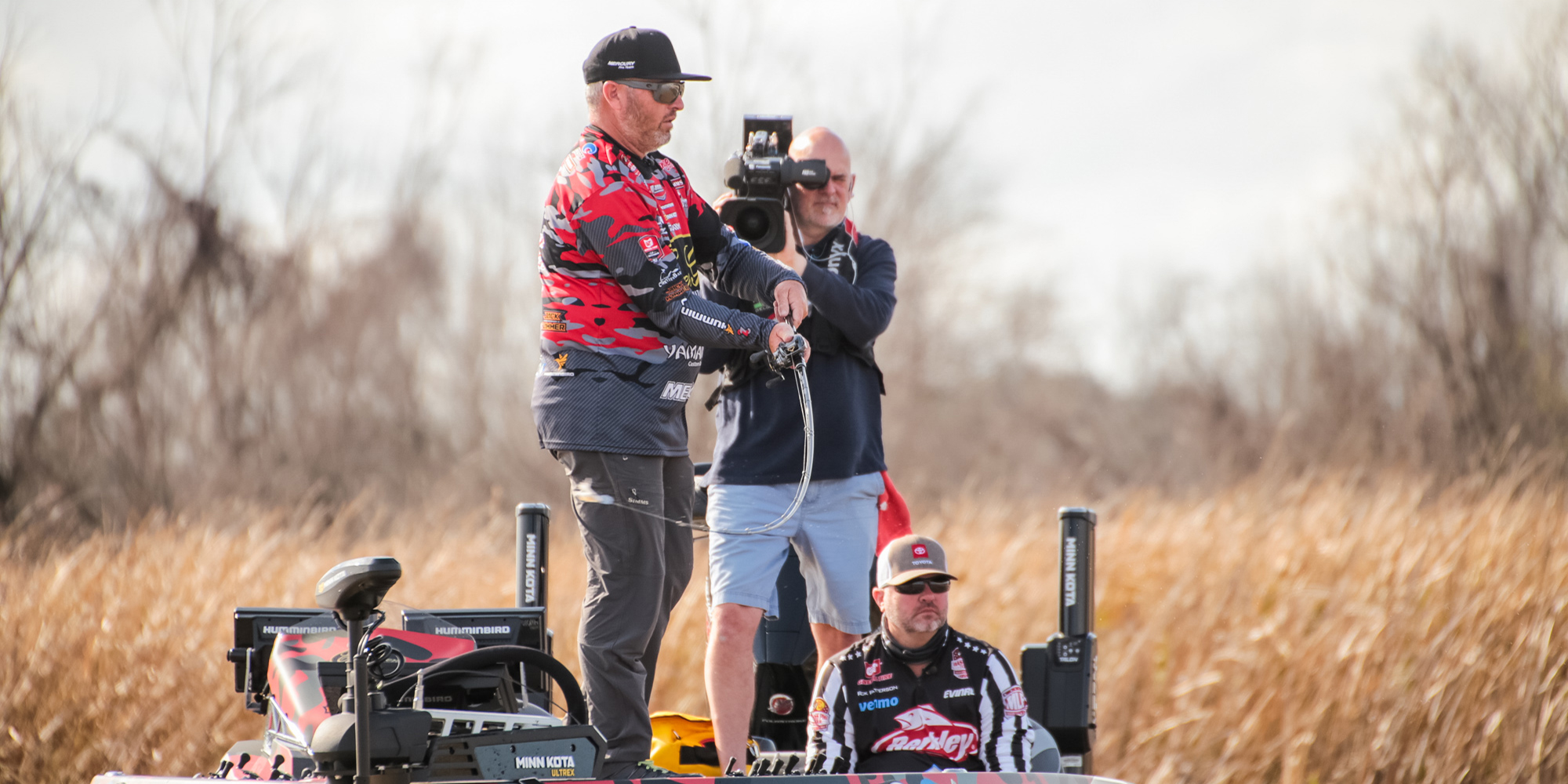 Hite Hammers Spring Bass with the JackHammer - Major League Fishing