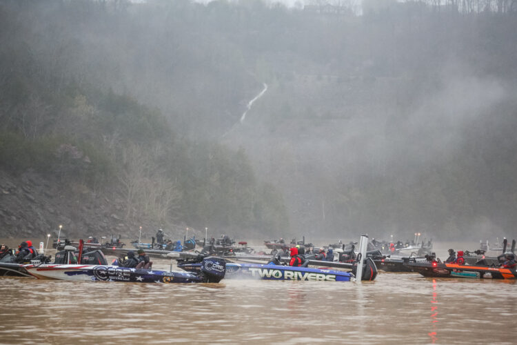 Image for GALLERY: Toyota Series Central Division, Dale Hollow, Day 1 Takeoff