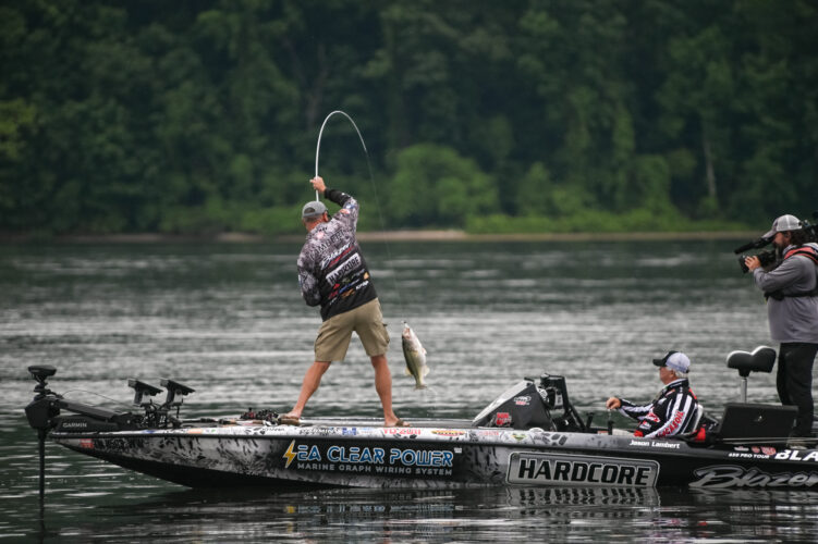 Image for Jason Lambert Earns Qualifying Round Win at B&W Trailer Hitches Stage Four at Lake Chickamauga Presented by ATG by Wrangler