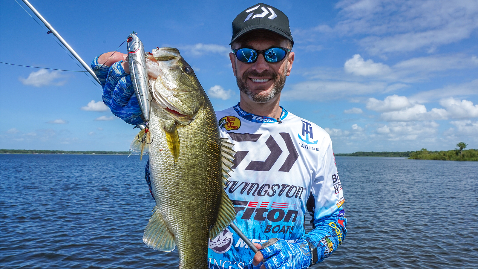 RANDY HOWELL: The Small Details That Will Help You Land More Topwater Bites  - Major League Fishing