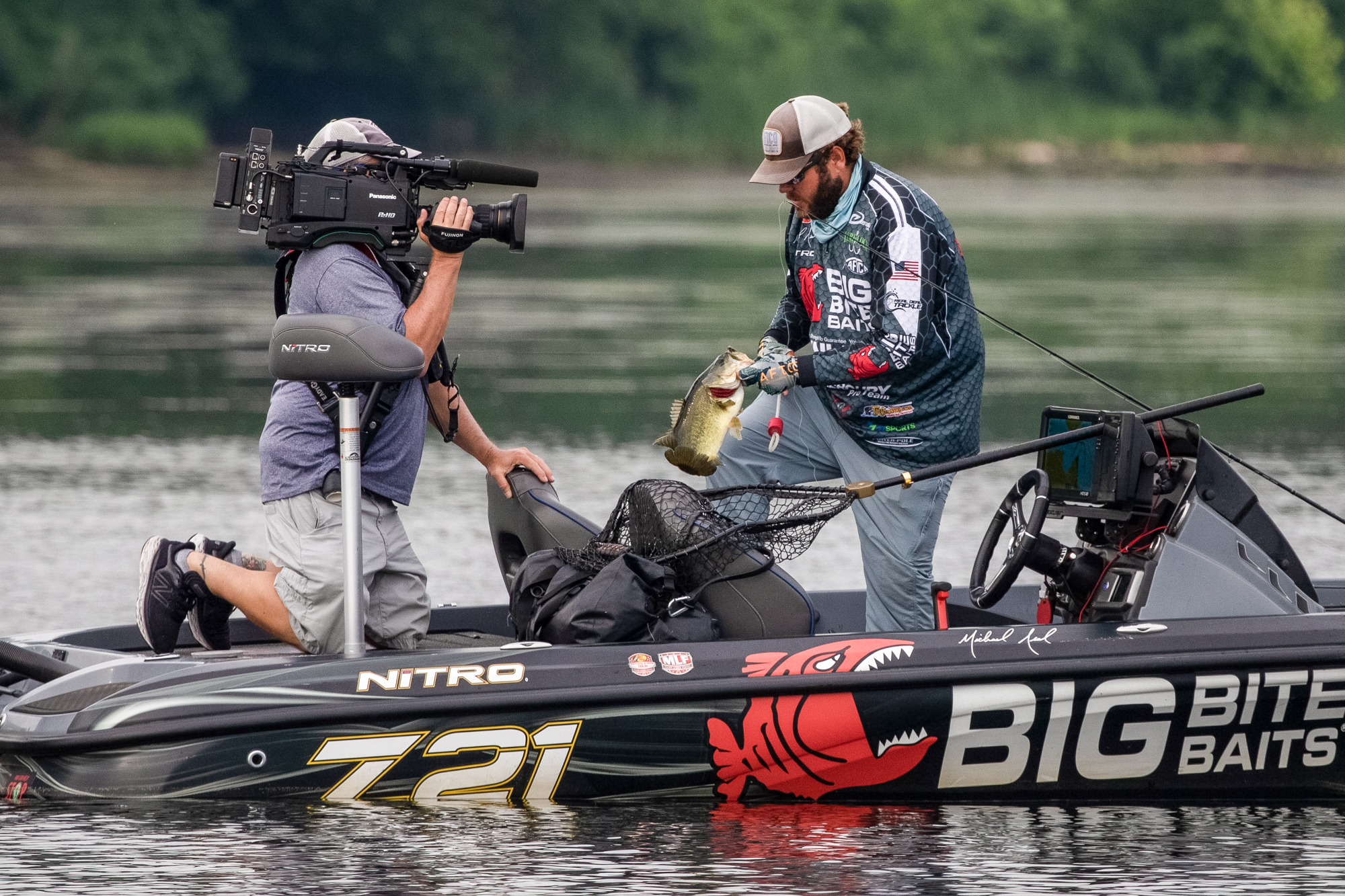 Hatfield Hammers 20 Pounds, 11 Ounces to Win MLF Tackle Warehouse  Invitational at the Potomac River