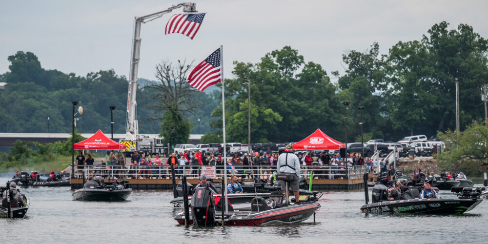 Image for GALLERY: Phoenix Bass Fishing League All-American, Douglas Lake, Day 1 Takeoff