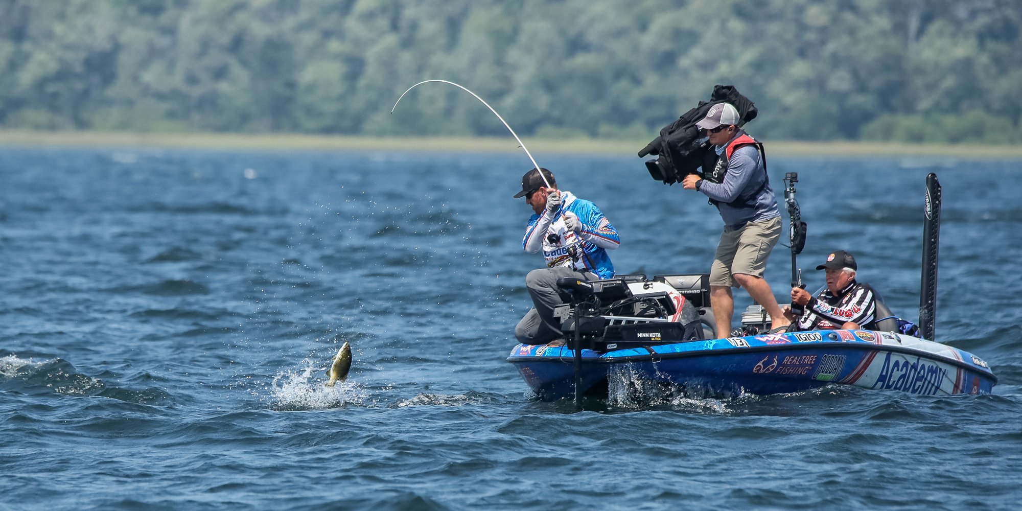 PATTERN INSIDE THE PATTERN: How Jacob Wheeler's 'Ever-Widening Circle' Paid  Off on Champlain - Major League Fishing