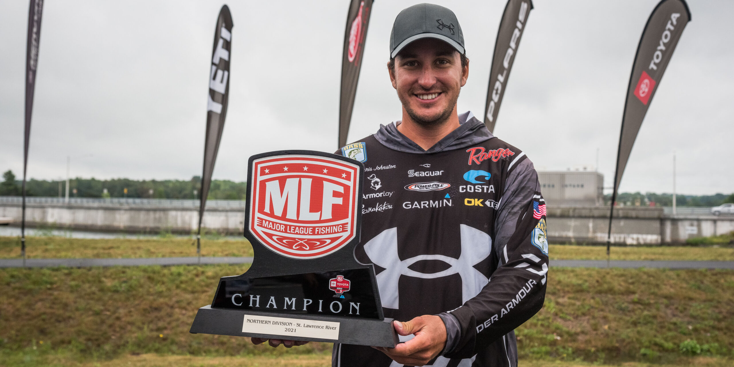 Chris Johnston Hammers 27-6, Wins in a Blowout at the St. Lawrence - Major  League Fishing