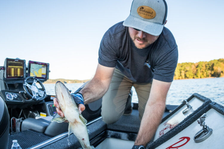Why Jimmy Washam Is All-In on Fishing Gloves - Major League Fishing