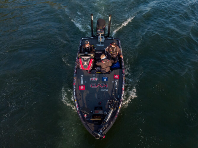 How to detect subtle bites in cold water — with KVD · The Official Web Site  of Kevin VanDam