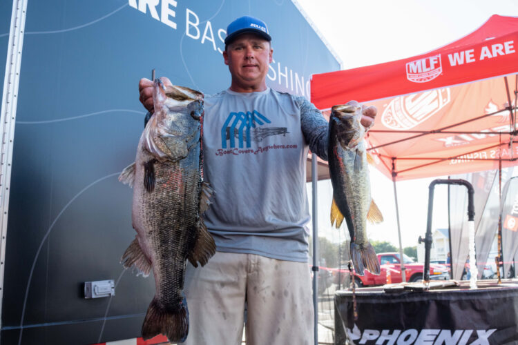 Top 5 Patterns from Lake Okeechobee – Day 1 - Major League Fishing