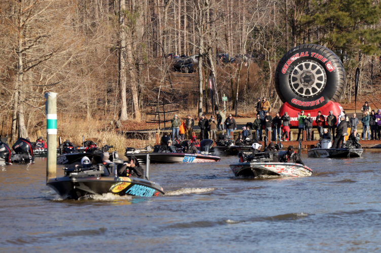 GALLERY: Bass Pro Tour Stage One Launches in Louisiana - Major League  Fishing