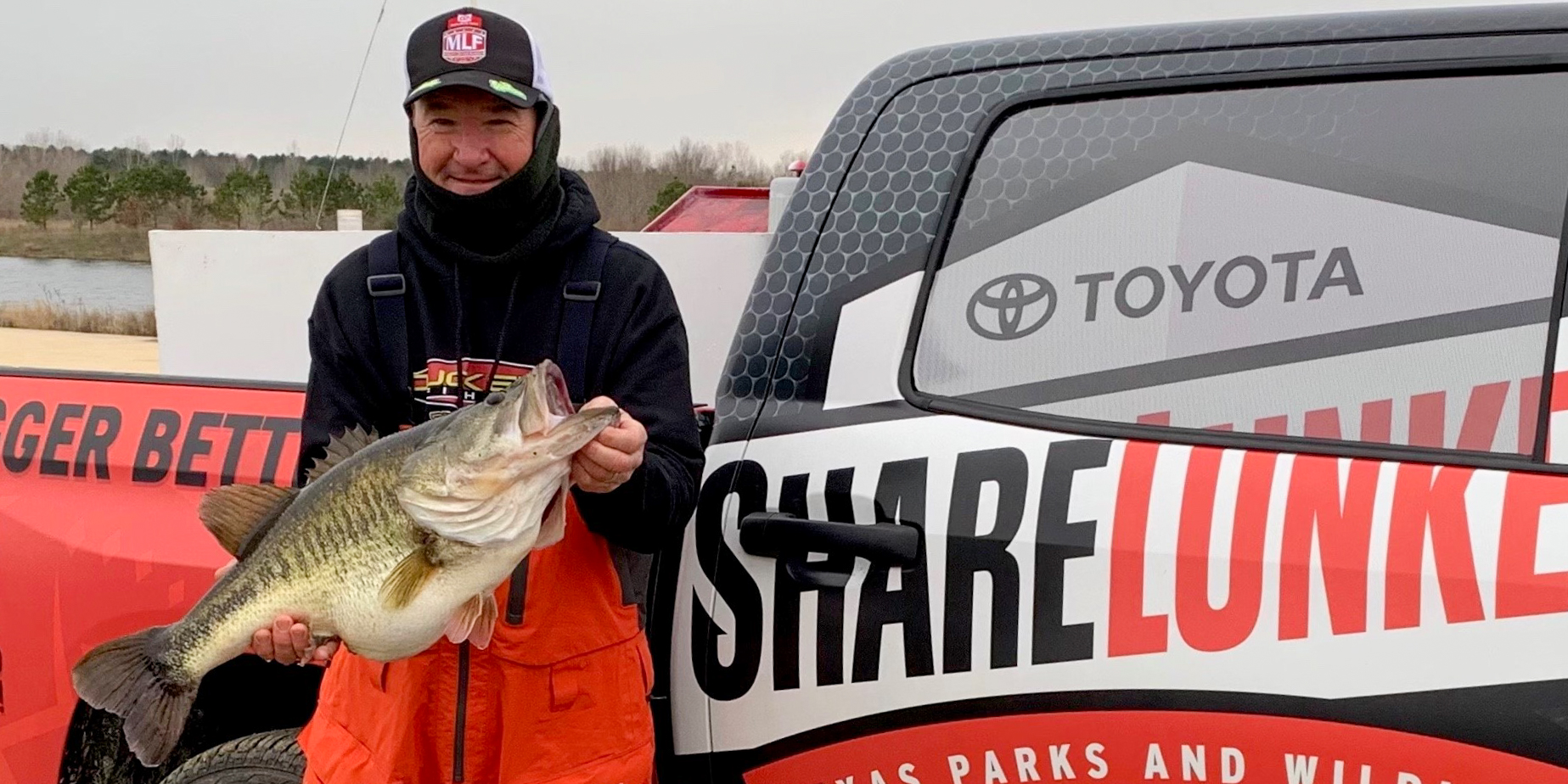 Bass Fishing at Public Parks with Texas Rigs & Wacky Rigs
