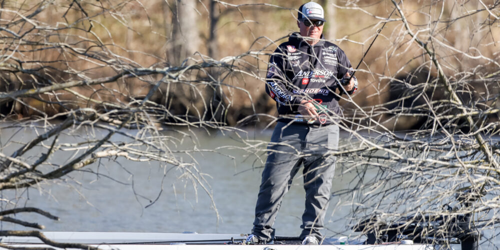 Image for ROY HAWK:  A Confidence Boost in First Two Bass Pro Tour Events