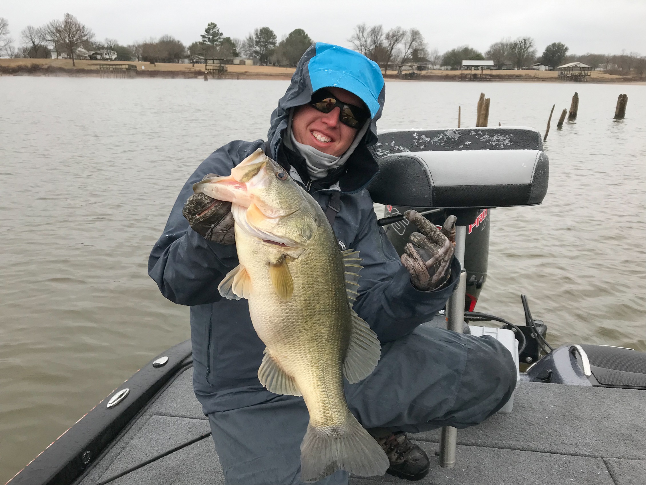 Alton Jones Jr. Leads Weather-Shortened Knockout Round for Stage Two - Major  League Fishing