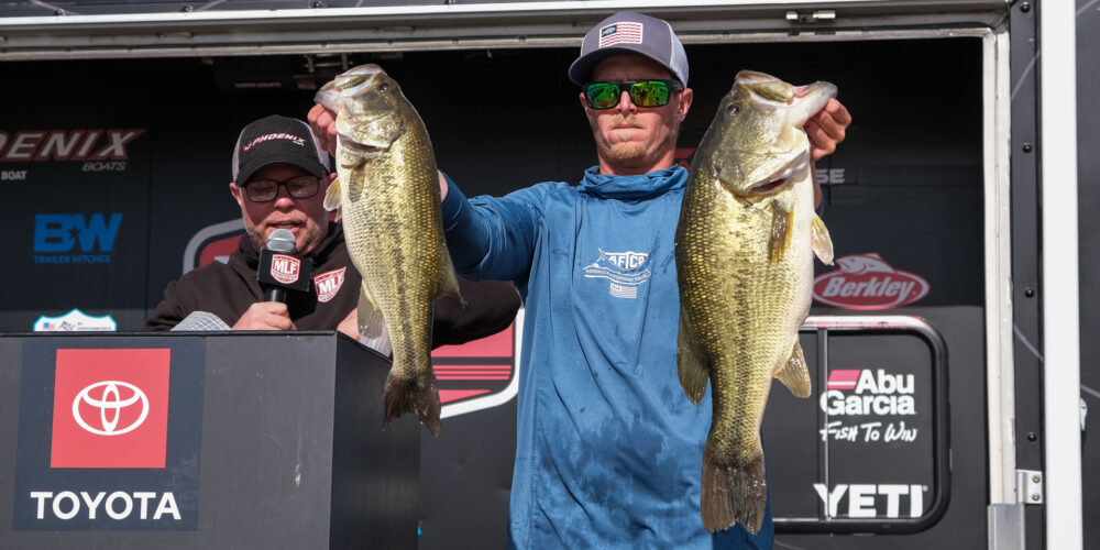 Image for Touey Crushes on Day 2, Widens Havasu Lead