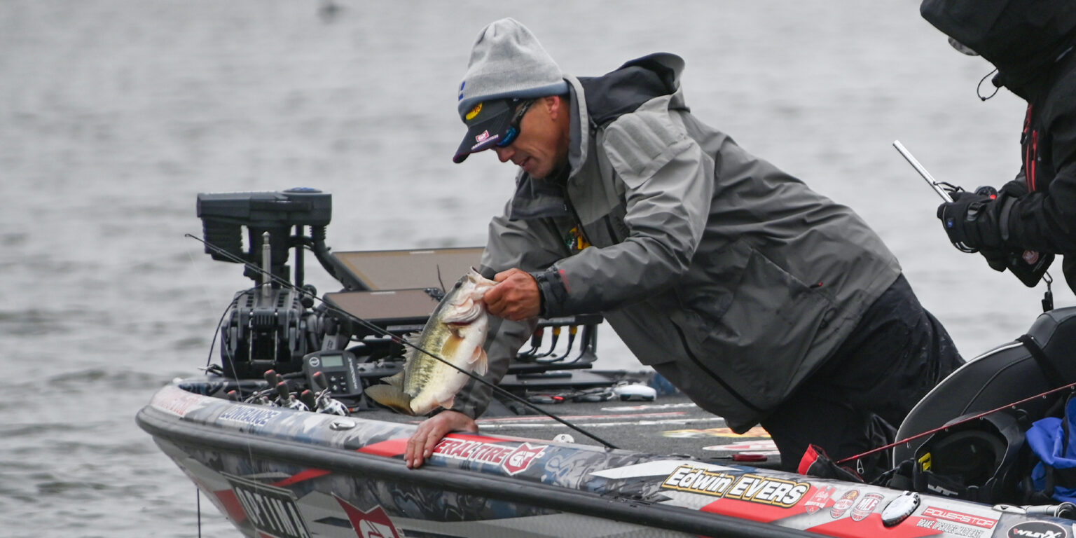 Evers Scoops Up REDCREST Lead After Day 1 on Grand Lake - Major League ...