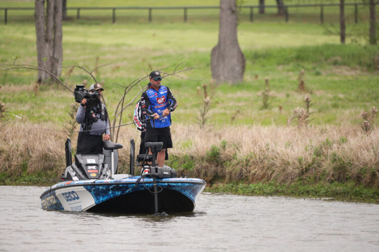 Keeping an Eye on the REDCREST Qualification Line - Major League Fishing