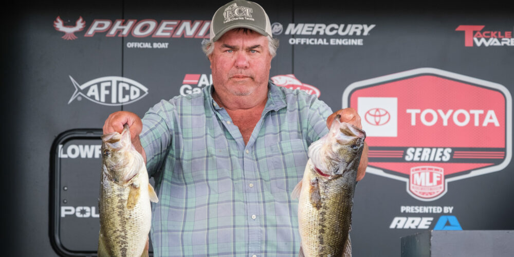 Image for Parsons Passes 40 Pounds at Grand Lake, Leads by 5 Pounds Going Into Final Day
