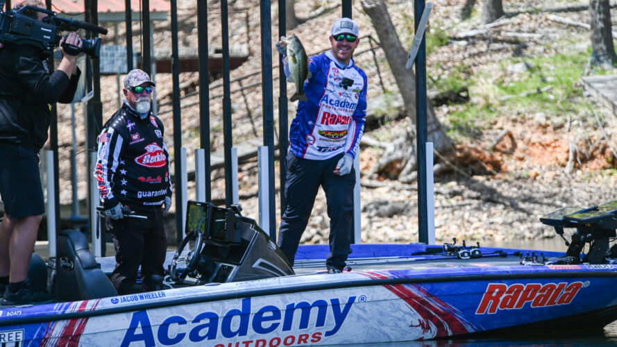 Wheeler Takes Large Lead at Qualifying Day 1 for Group B at Stage Four of  the Bass Pro Tour - Major League Fishing