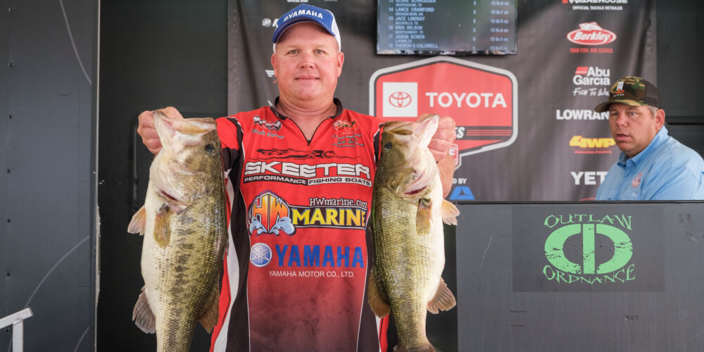 Deaver on Top to Start at Sam Rayburn - Major League Fishing