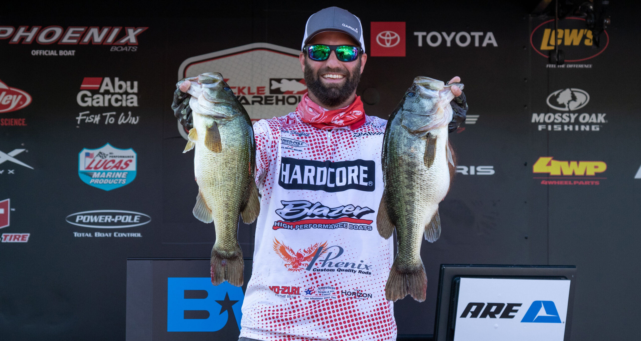 Spencer Shuffield Takes Early Lead on Day 1 of Tackle Warehouse Pro Circuit  Stop 4 - Major League Fishing
