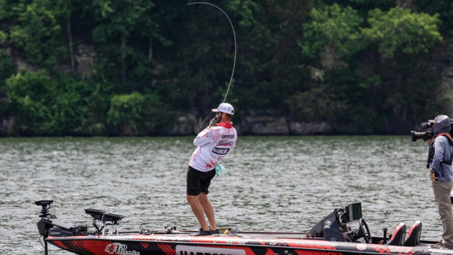 Image for Shuffield Maintains Lead on Day 2 of Stop 4 on the Tackle Warehouse Pro Circuit