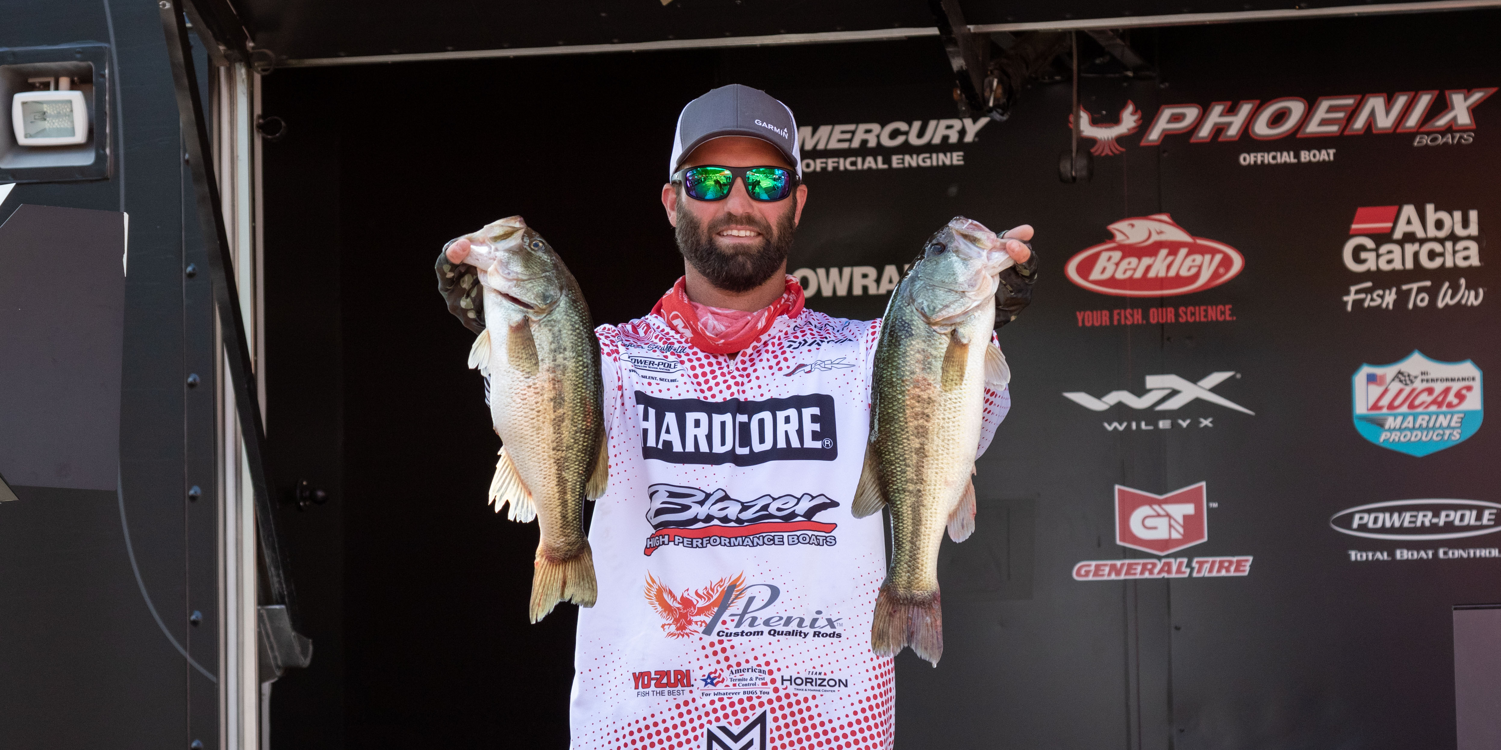 Arkansas' Shuffield Continues to Pace Field at Stop 4 of the Tackle  Warehouse Pro Circuit - Major League Fishing