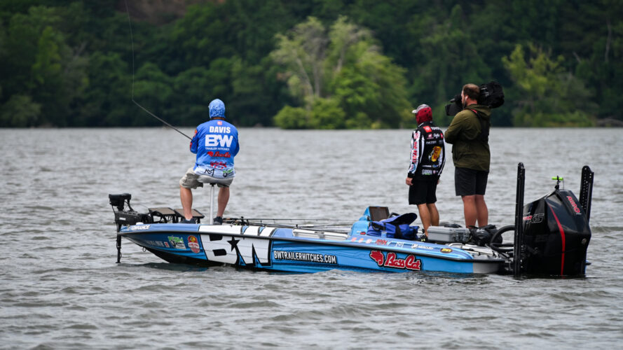 Image for Mark Davis Leads Final Eight to Championship Round at Bass Pro Tour Stage Five