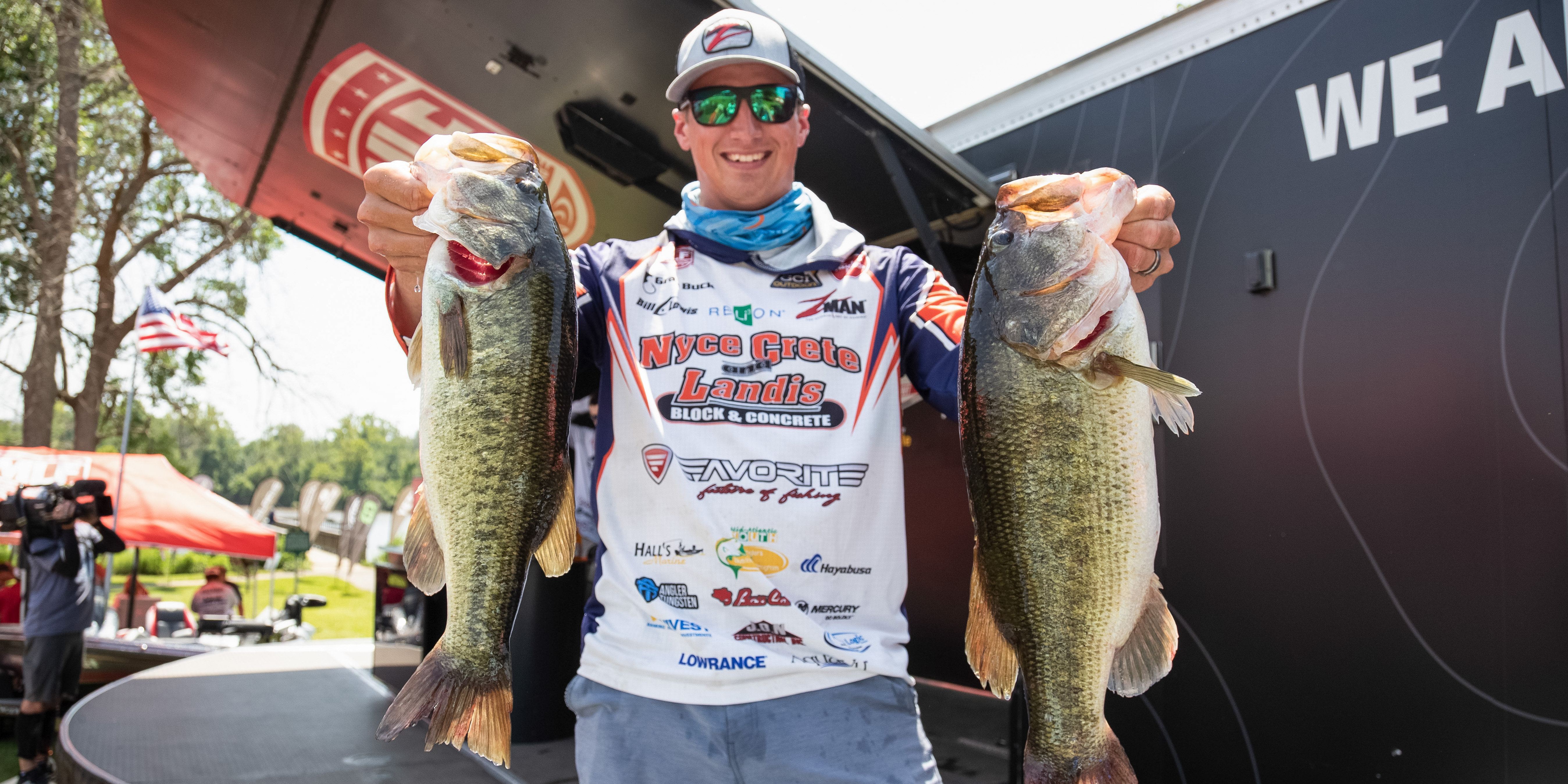 Grae Buck Plays the Tide for Early Lead at Tackle Warehouse Pro Circuit  Stop 5 on the James River - Major League Fishing