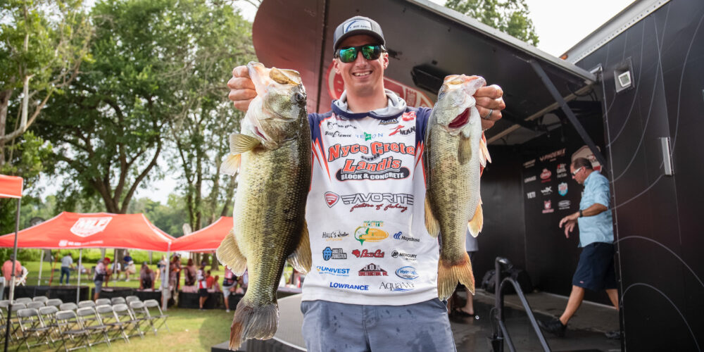 Image for Buck Maintains Lead On Tougher Day 2 on the James River