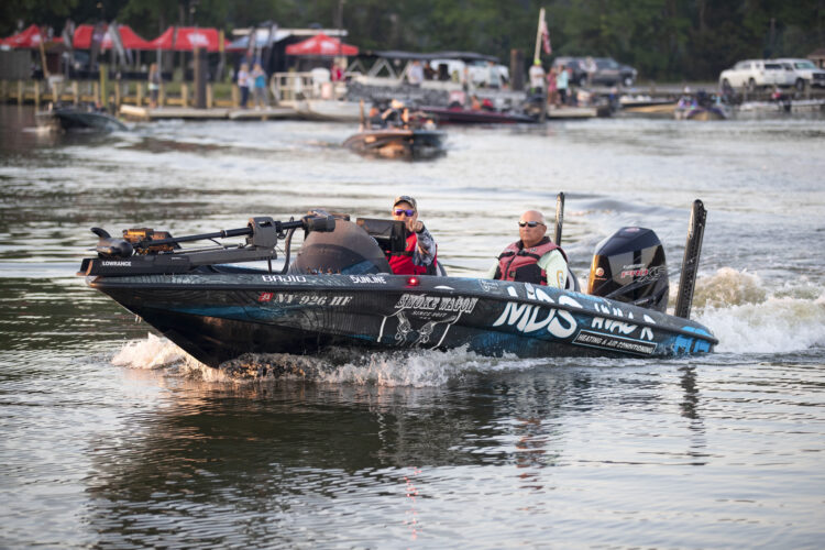 Image for GALLERY: Final Day Kicks off on Potomac River