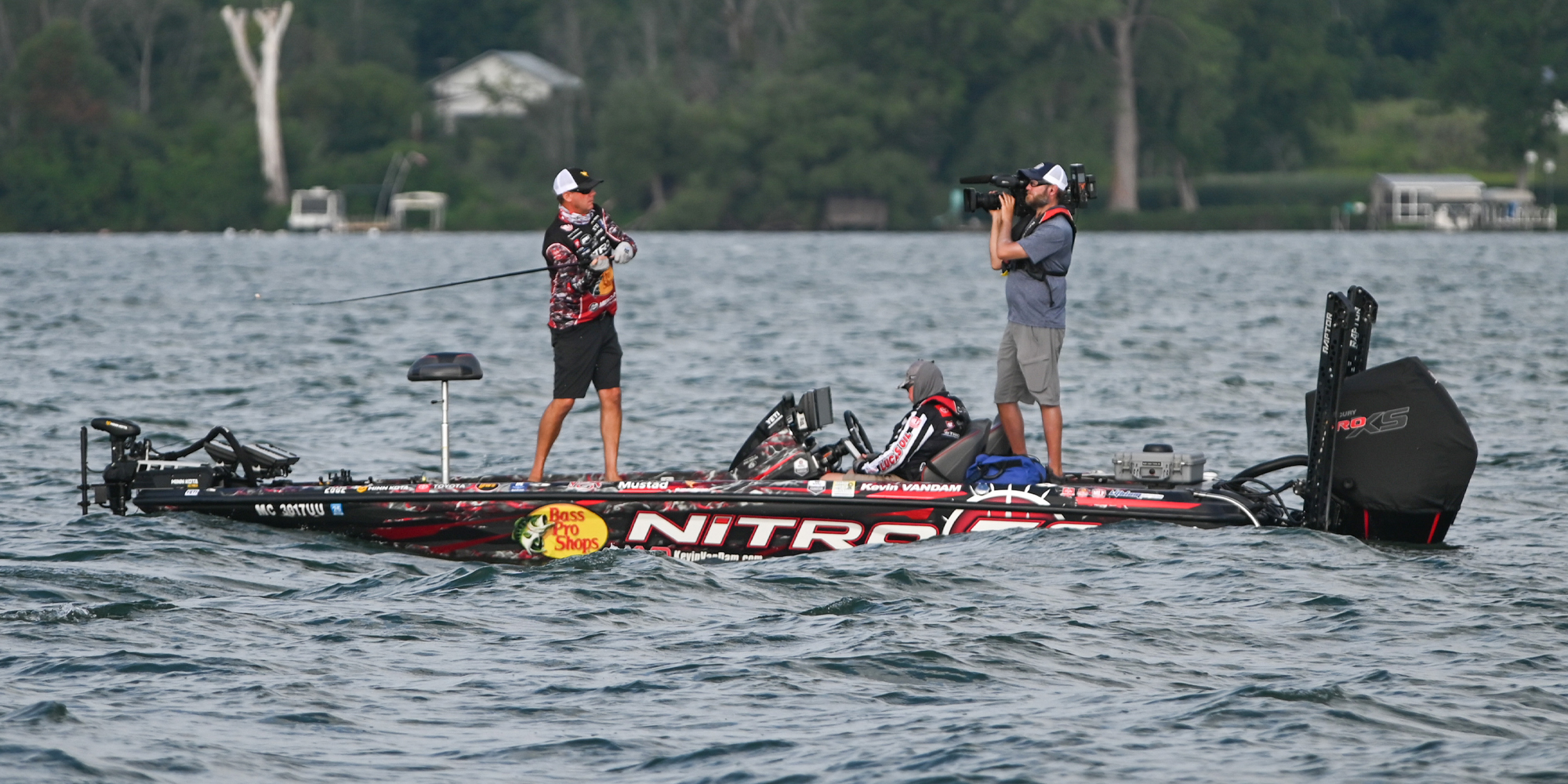Kevin VanDam's Plan for Late-Summer Largemouth in the Northern States -  Major League Fishing