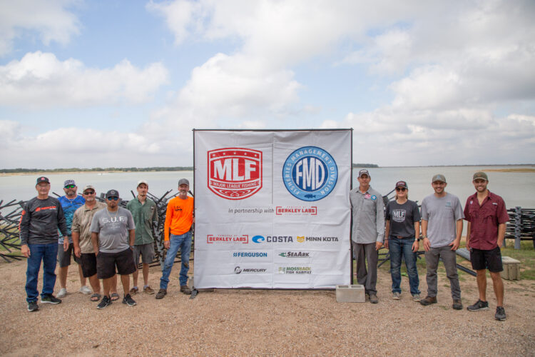 Image for GALLERY: FMD completes fourth habitat restoration of 2022 on Lake Bryan in Texas