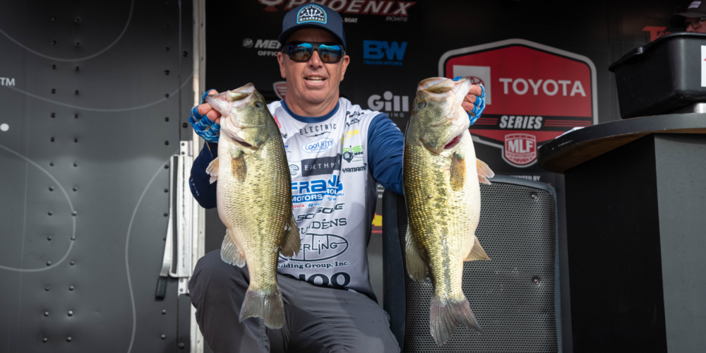 Image for Kline’s Day 2 change-up anchors 23-pound bag on Havasu, boosts lead to nearly 7 pounds