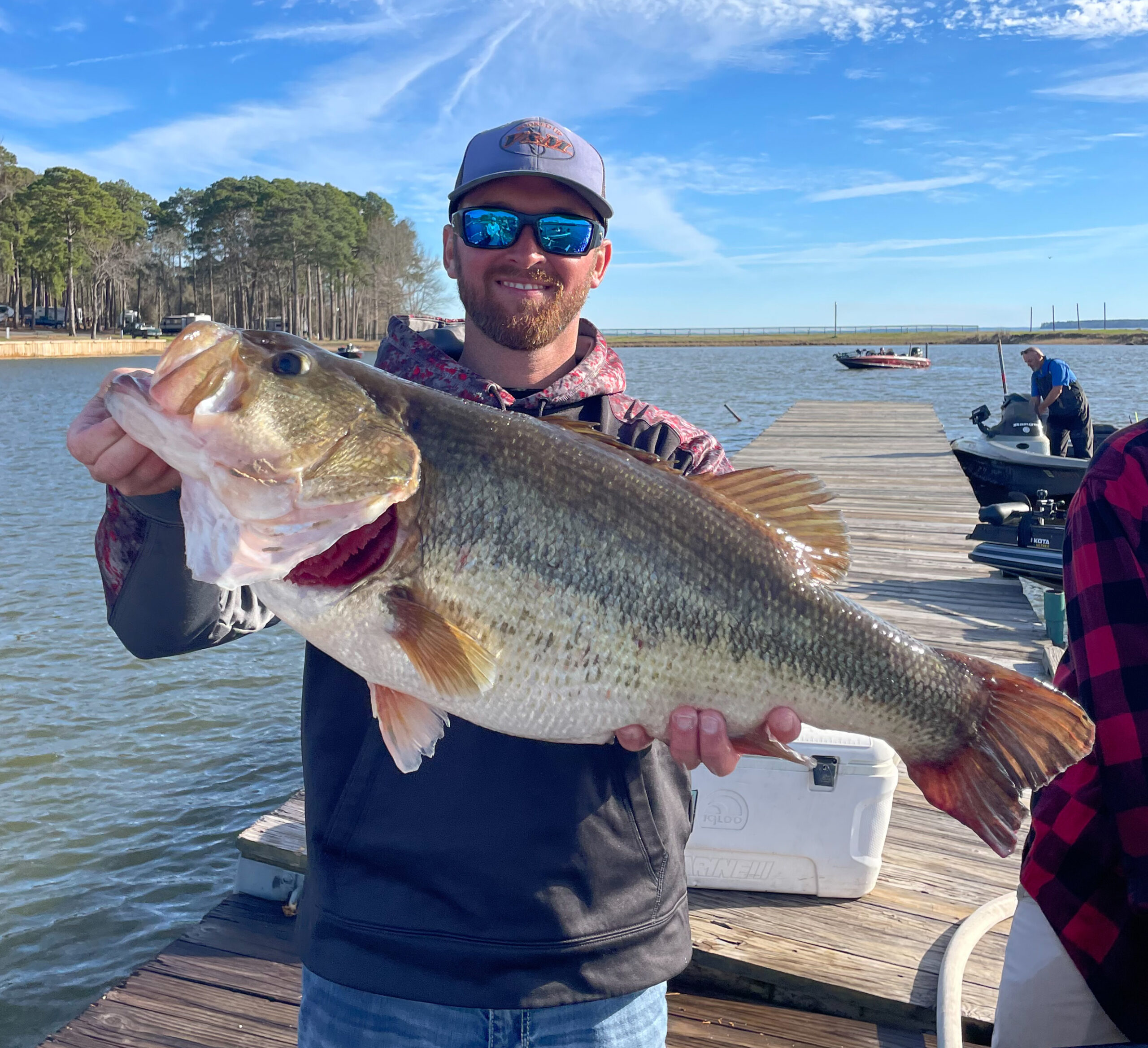 Pitt smashes MLF records with 13-6 largemouth, bags 39-15 five-fish limit  on Toledo Bend - Major League Fishing
