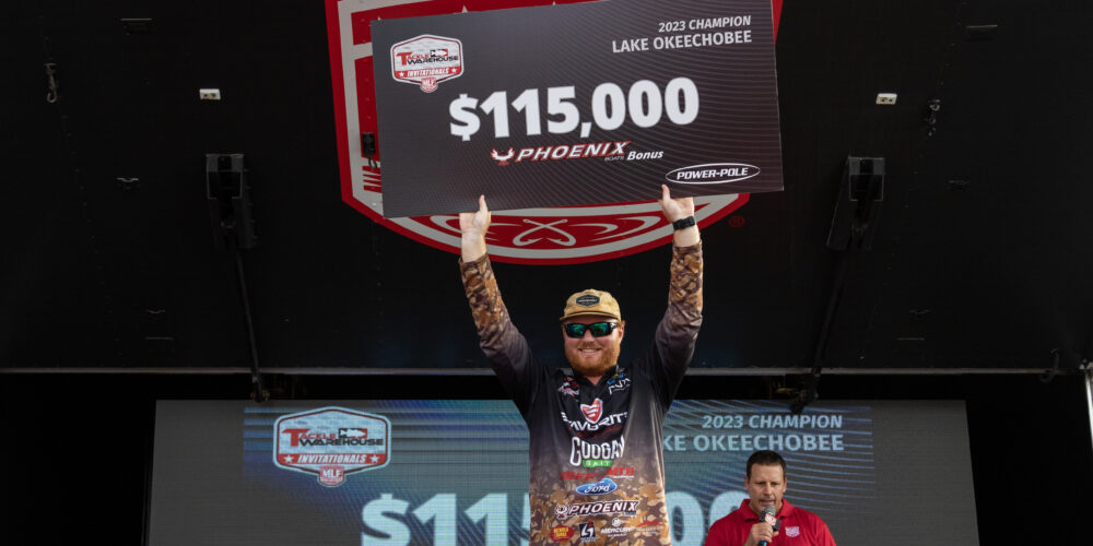 Image for Weaver weighs 31 pounds on Day 2, 26 pounds on Day 3 for Okeechobee victory