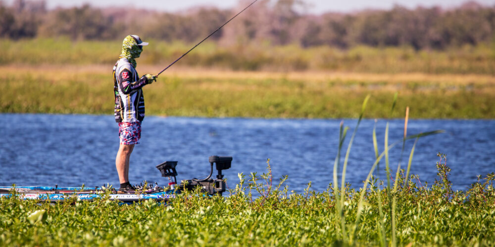 GALLERY: Anglers fine-tune their approach in new format on Kissimmee Chain  - Major League Fishing