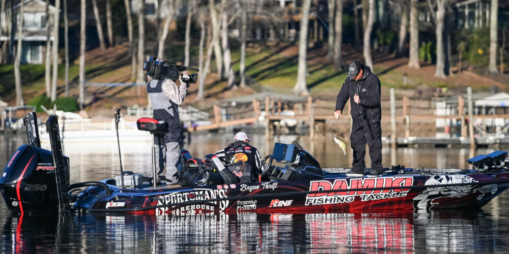 Image for Thrift takes lead into final day on Lake Norman, Jones Jr. just 1-9 back
